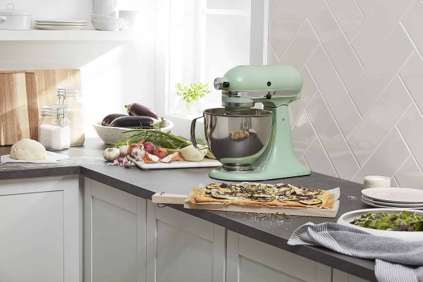 Artisan Series 5 Quart Tilt Head Stand Mixer with Pouring Shield KSM150PS, Pistachio